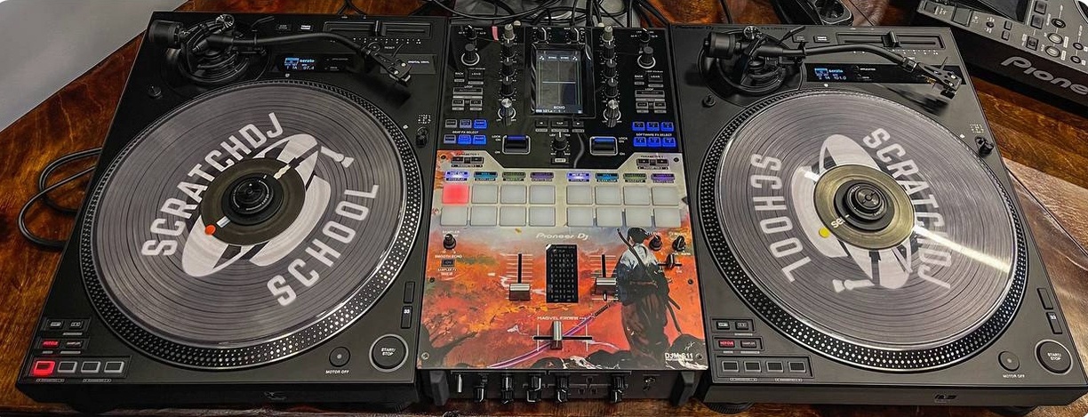 Винил в DJ студии №2 — Pioneer PLX-CRSS12 и DJM S-11